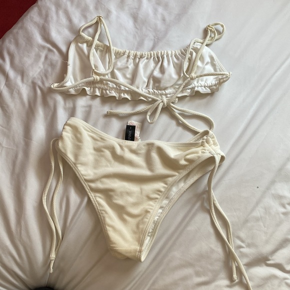 Mink pink bikini set - Picture 3 of 3